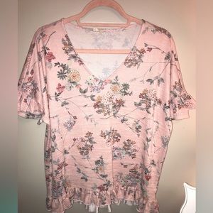 Cupio blush v-neck floral top